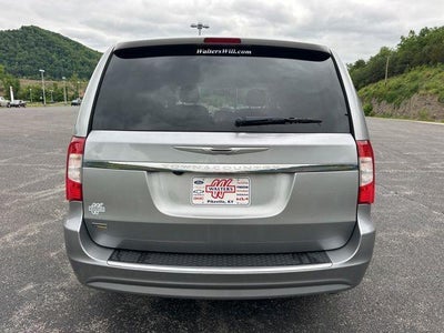 2016 Chrysler Town & Country 4dr Wgn Touring