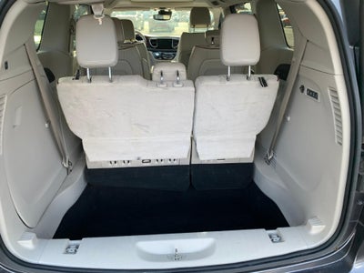 2017 Chrysler Pacifica Limited FWD