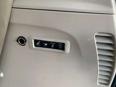 2017 Chrysler Pacifica Limited FWD