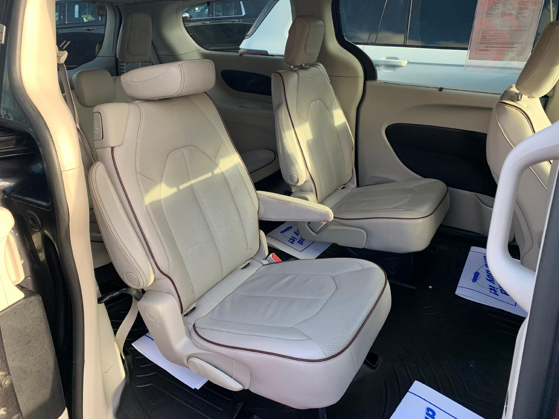 2017 Chrysler Pacifica Limited FWD