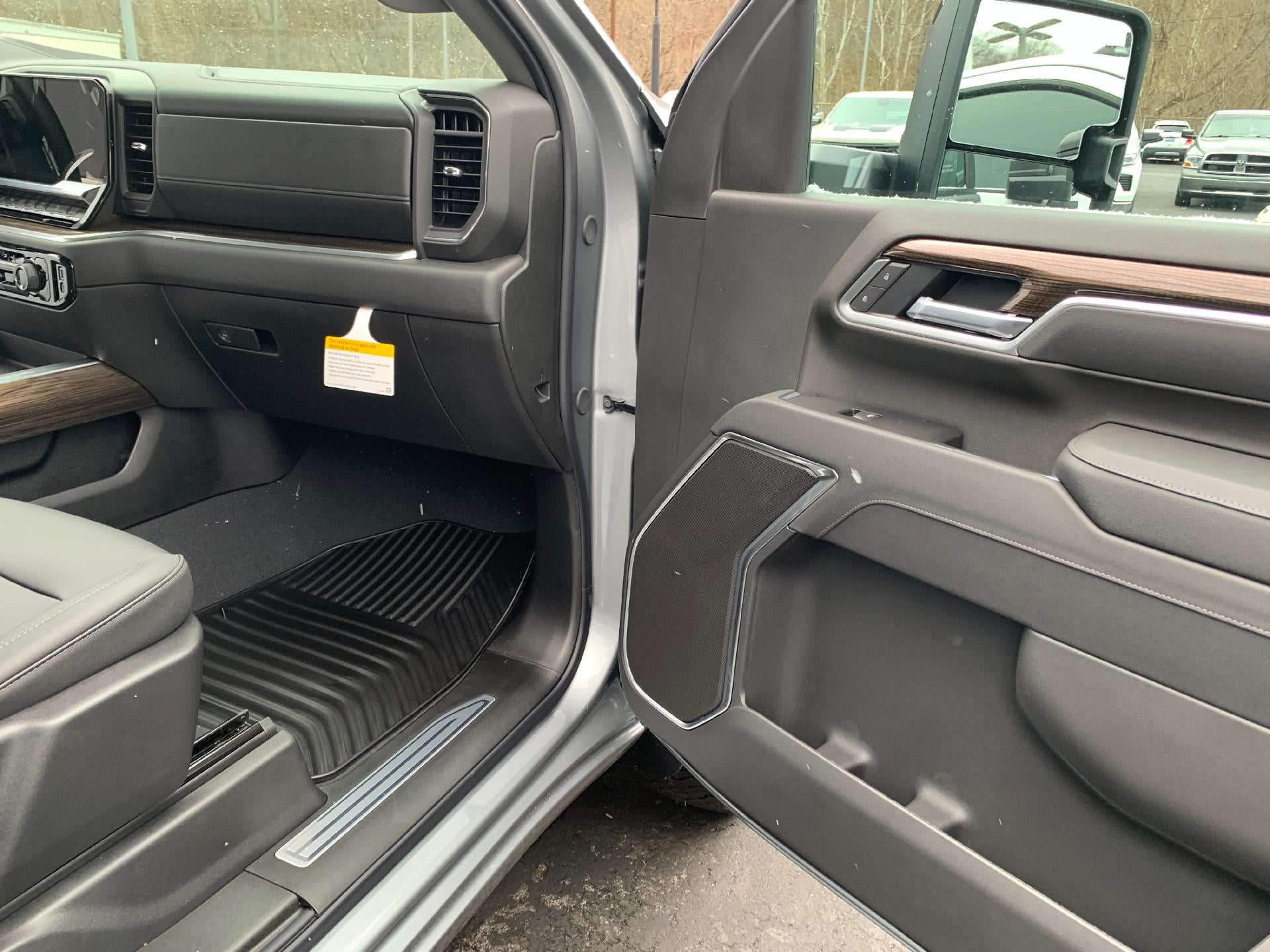 2026 Chevrolet Silverado 2500 HD LT Trail Boss Crew Cab 4x4 Duramax Diesel Z71