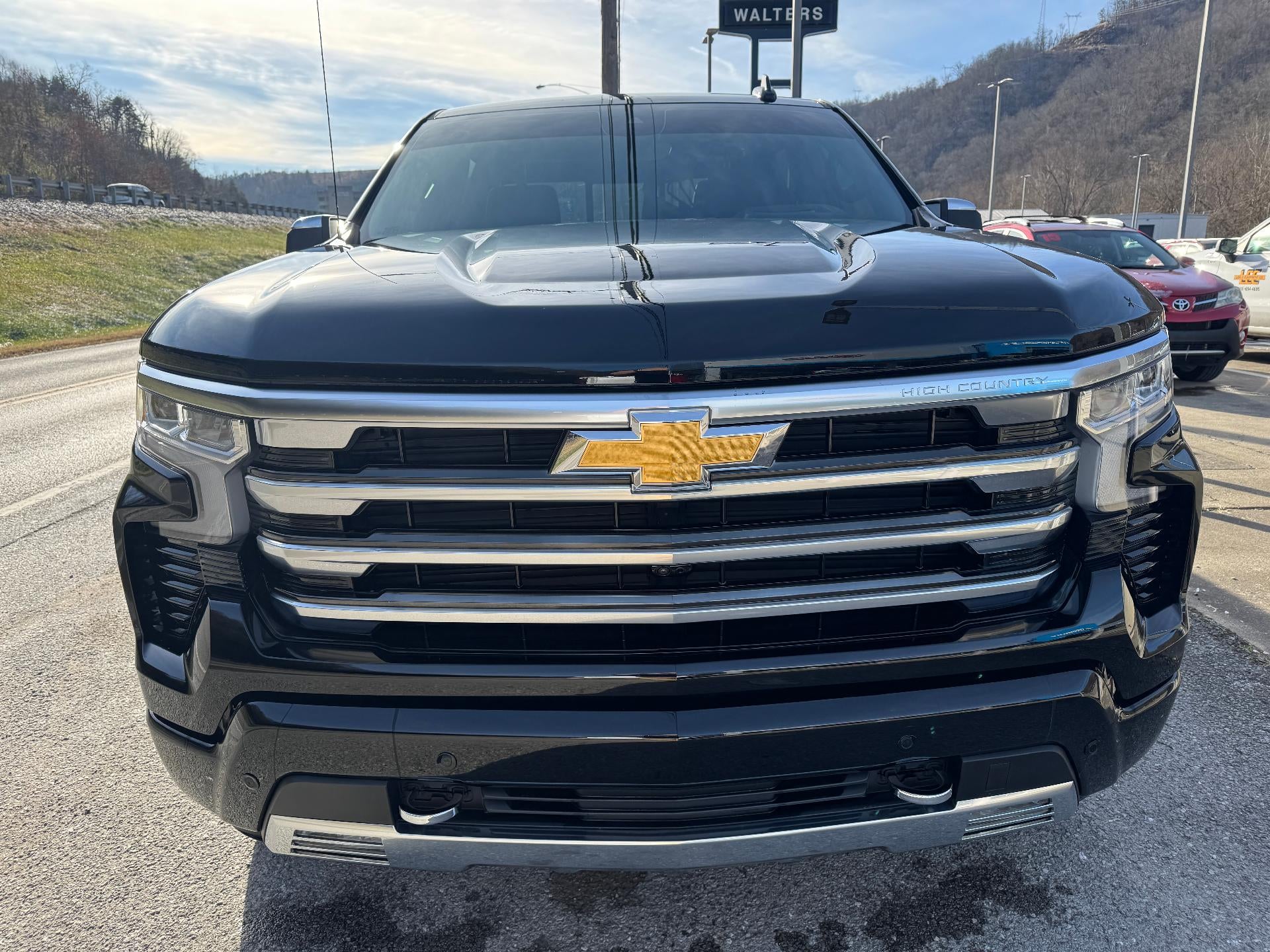 2025 Chevrolet Silverado 1500 Crew Cab Short Box 4-Wheel Drive High Country