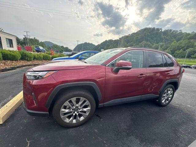 2025 Toyota RAV4 XLE Premium AWD (Natl)