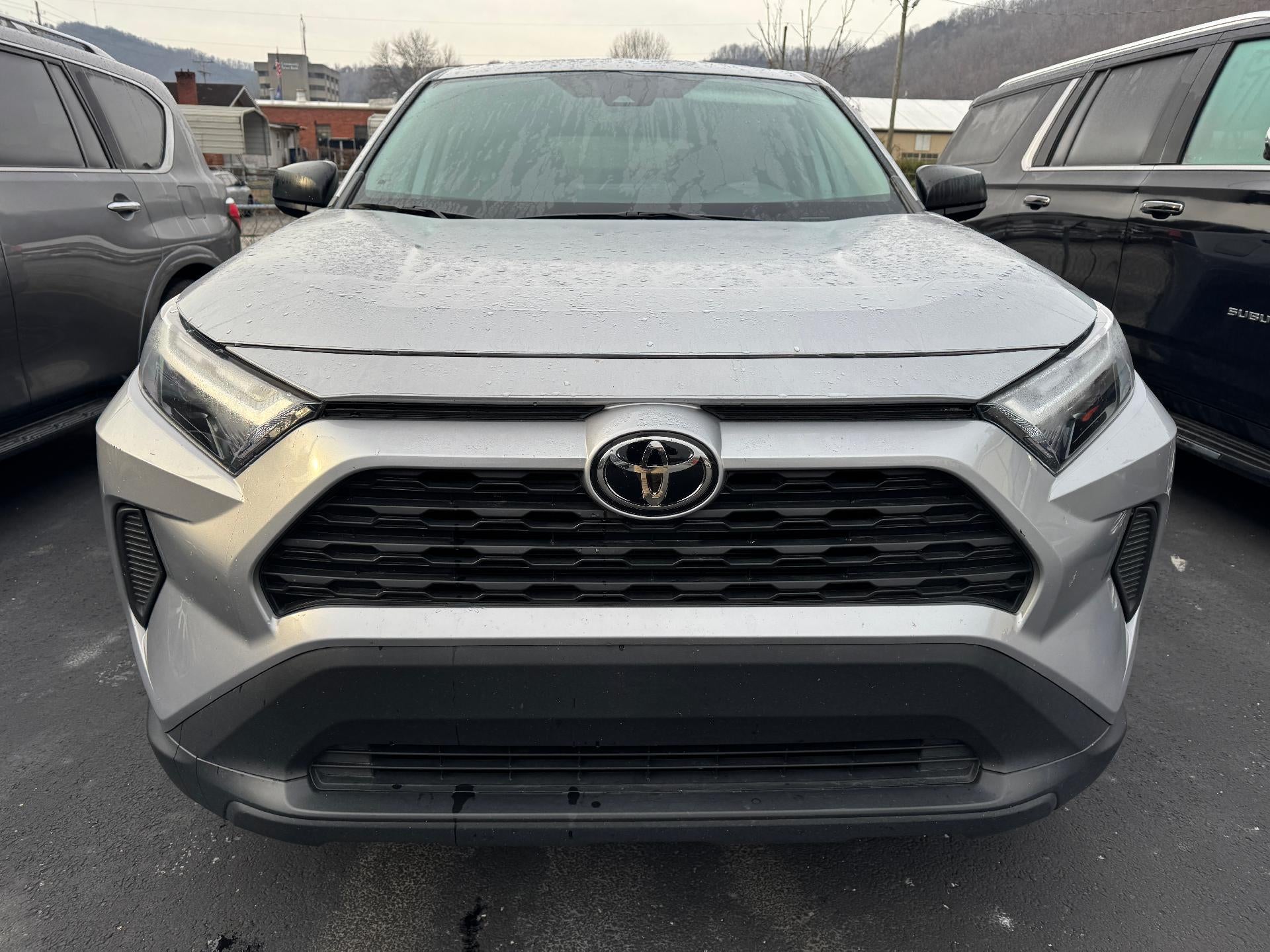 2024 Toyota RAV4 LE FWD (GS)