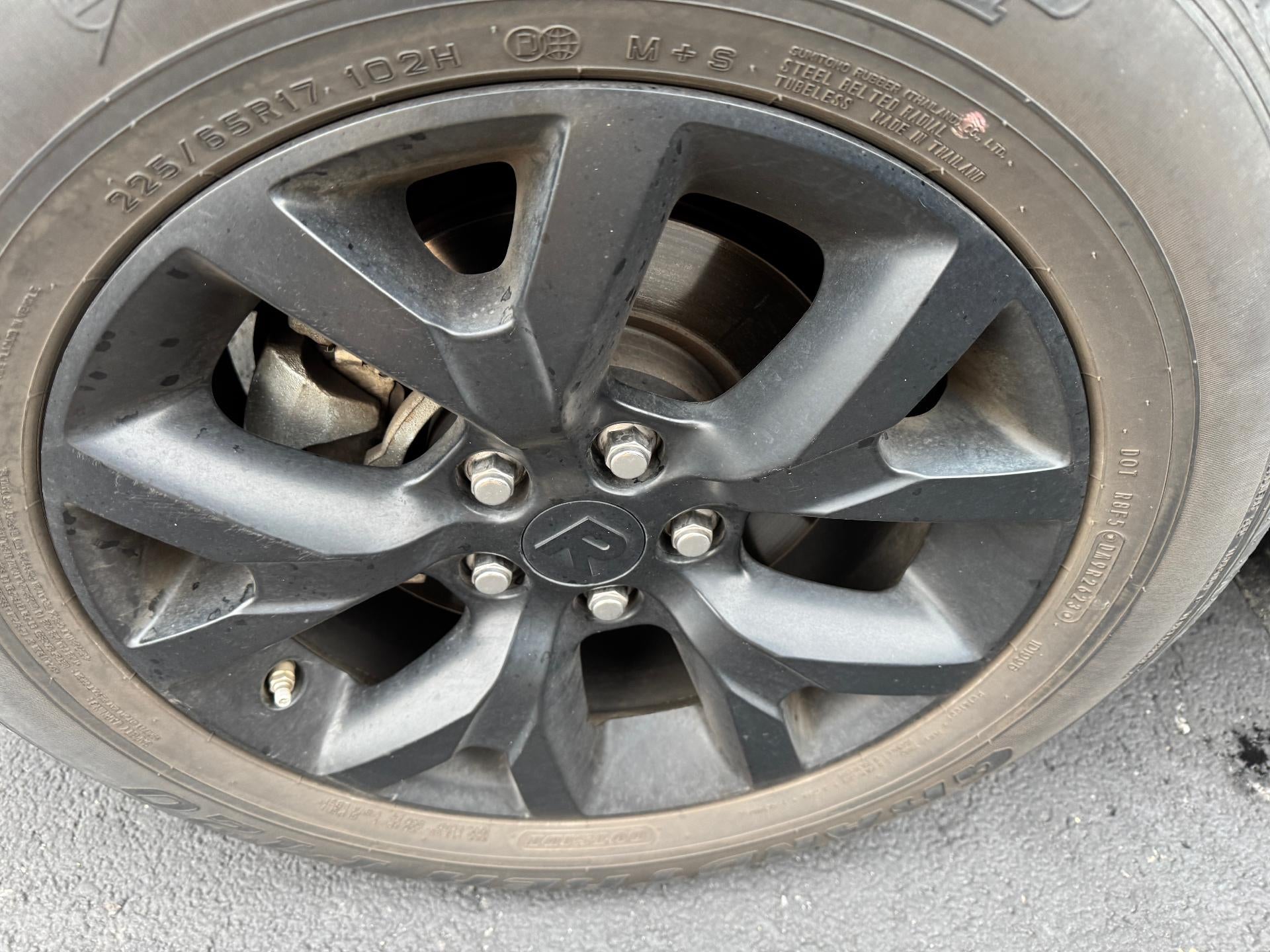 2024 Toyota RAV4 LE FWD (GS)