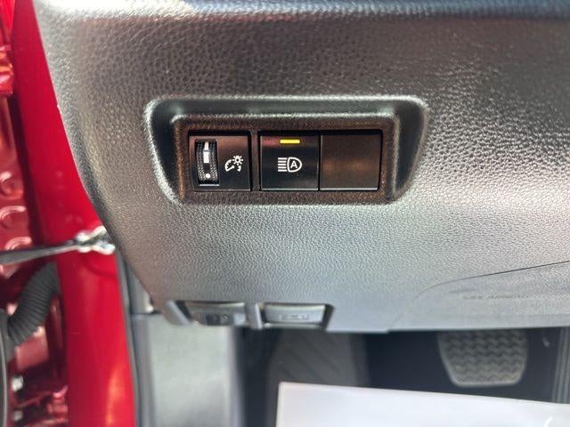 2025 Toyota RAV4 XLE AWD (Natl)