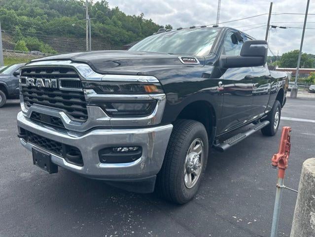 2025 RAM 2500 Tradesman 4x4 Crew Cab 6'4" Box