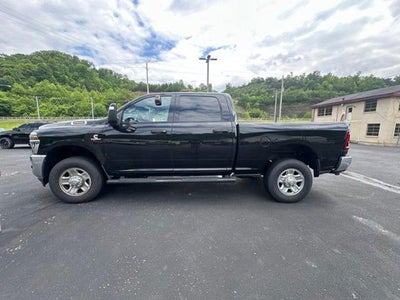 2025 RAM 2500 Tradesman 4x4 Crew Cab 6'4" Box