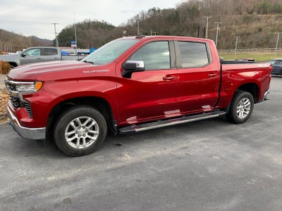 2022 Chevrolet Silverado 1500 Crew Cab Short Box 4-Wheel Drive LT 1LT