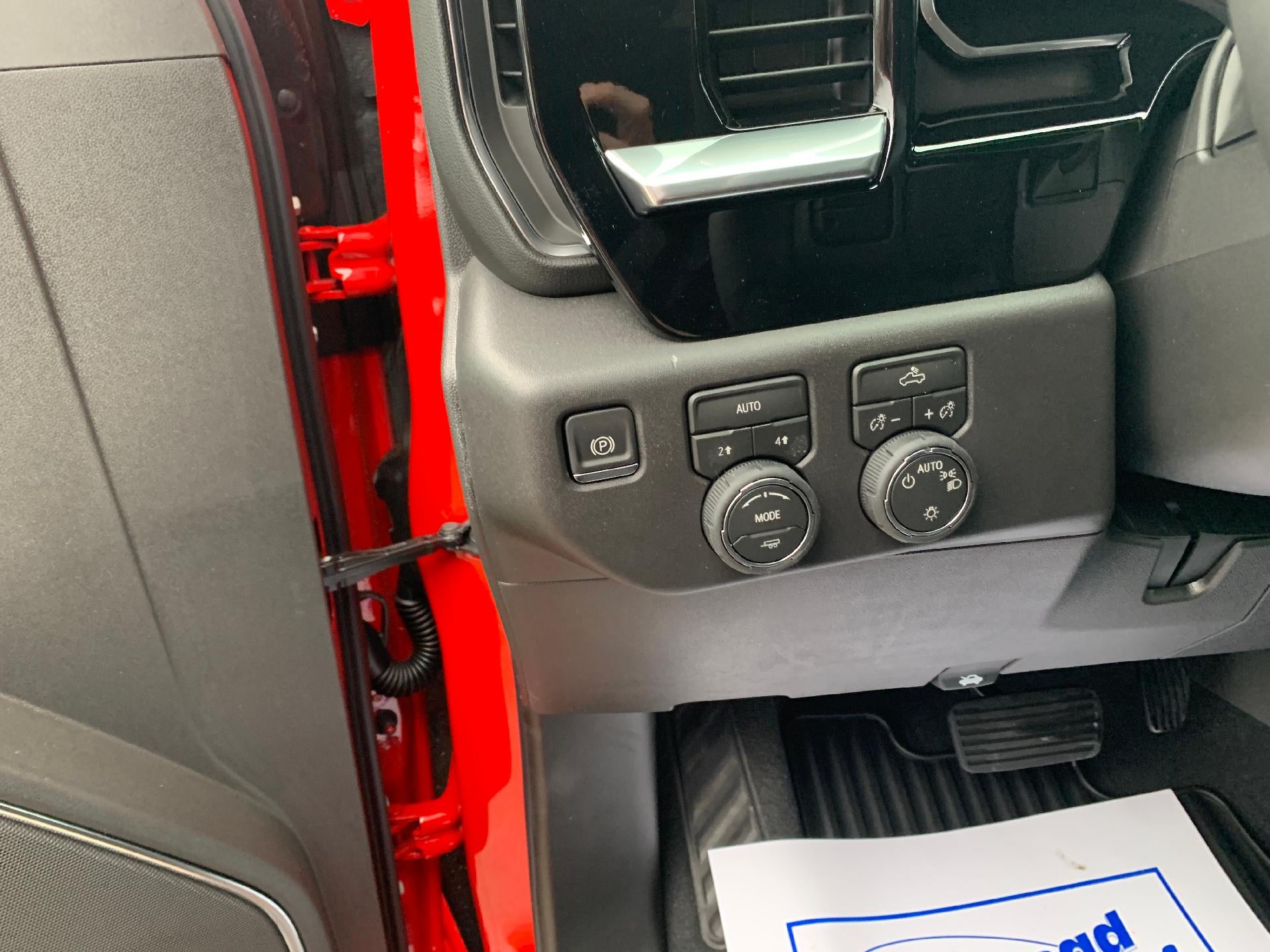 2026 Chevrolet Silverado 1500 LT Crew Cab 4x4