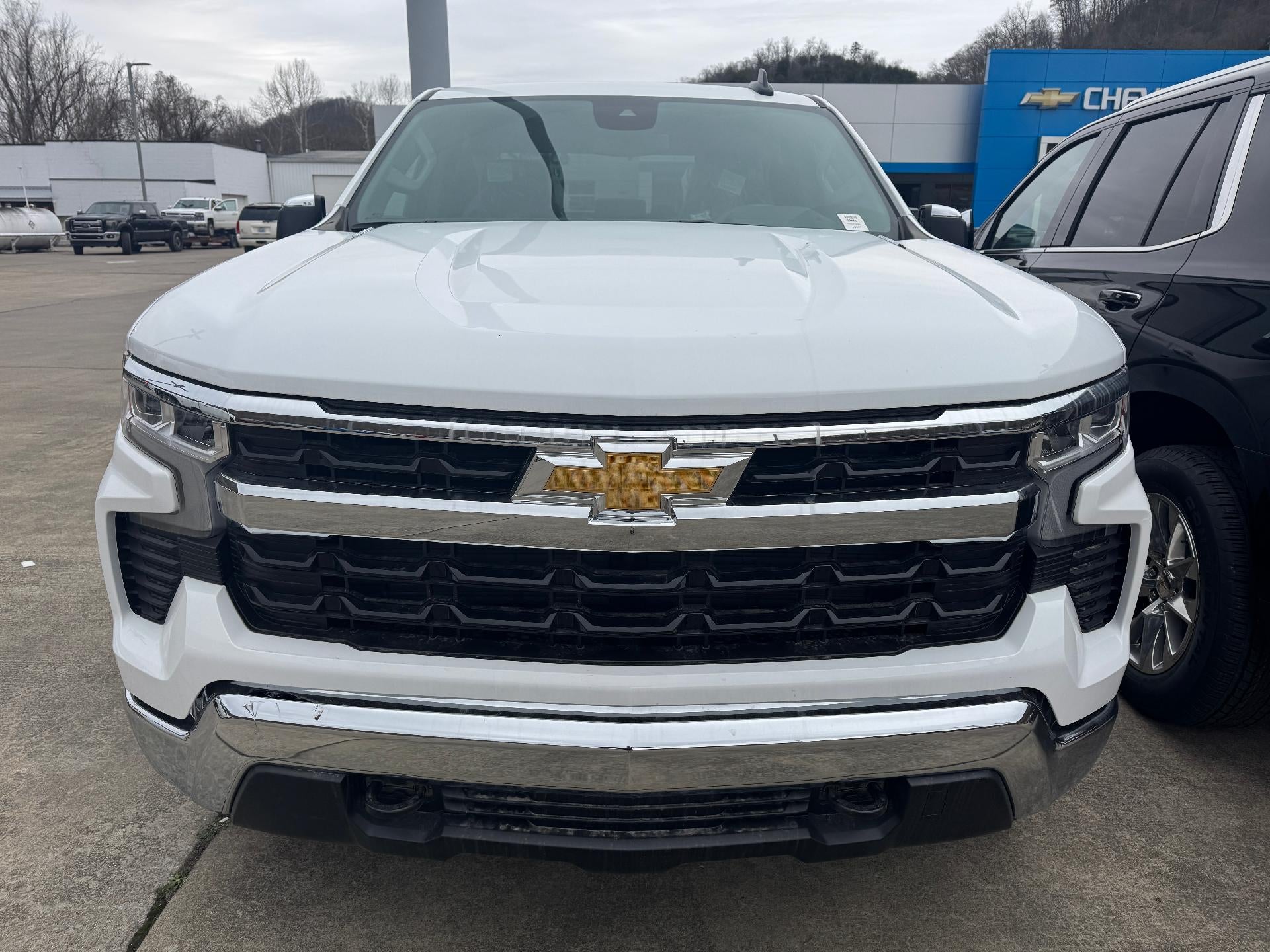 2026 Chevrolet Silverado 1500 LT Crew Cab 4x4
