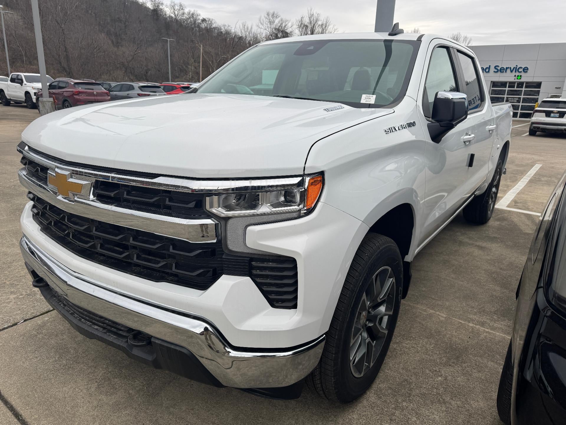 2026 Chevrolet Silverado 1500 LT Crew Cab 4x4
