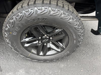 2026 Chevrolet Silverado 1500 Custom Trail Boss Crew Cab 4x4 Z71