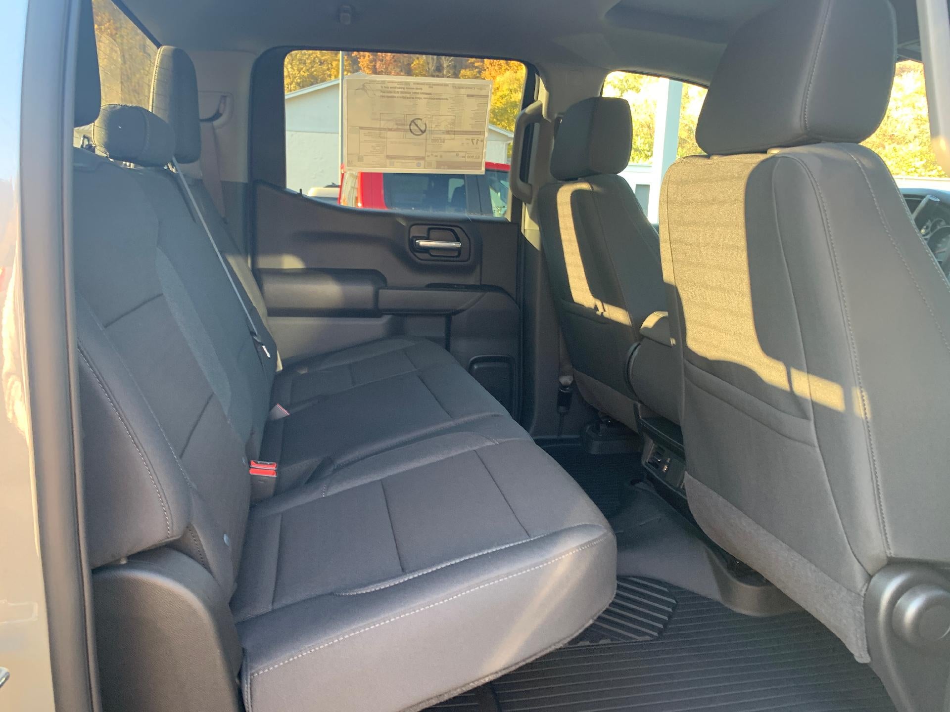 2026 Chevrolet Silverado 1500 Custom Trail Boss Crew Cab 4x4 Z71