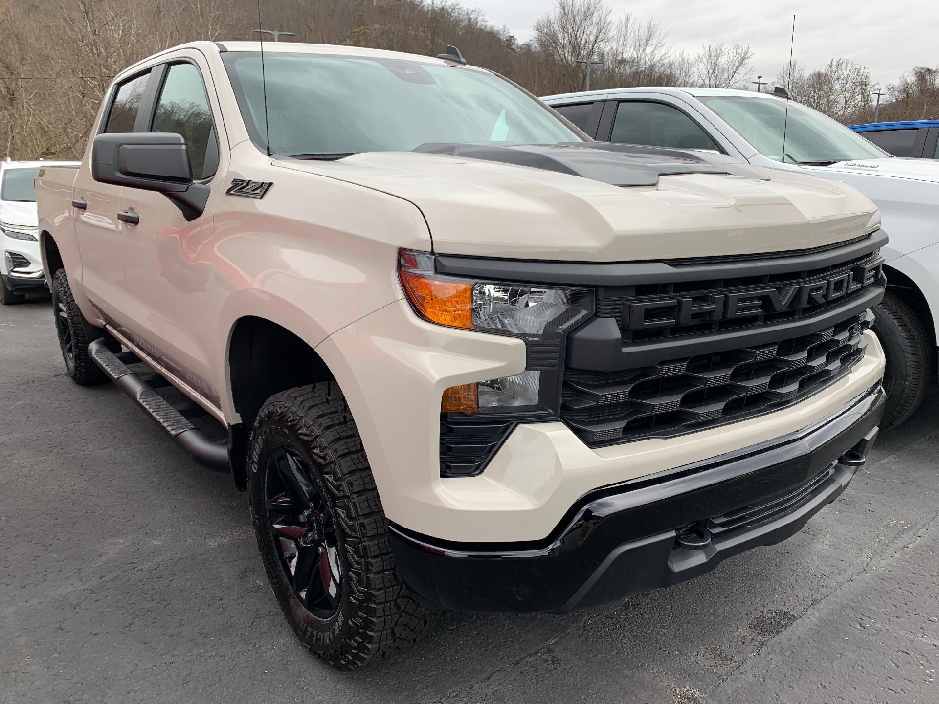 2026 Chevrolet Silverado 1500 Custom Trail Boss Crew Cab 4x4 Z71