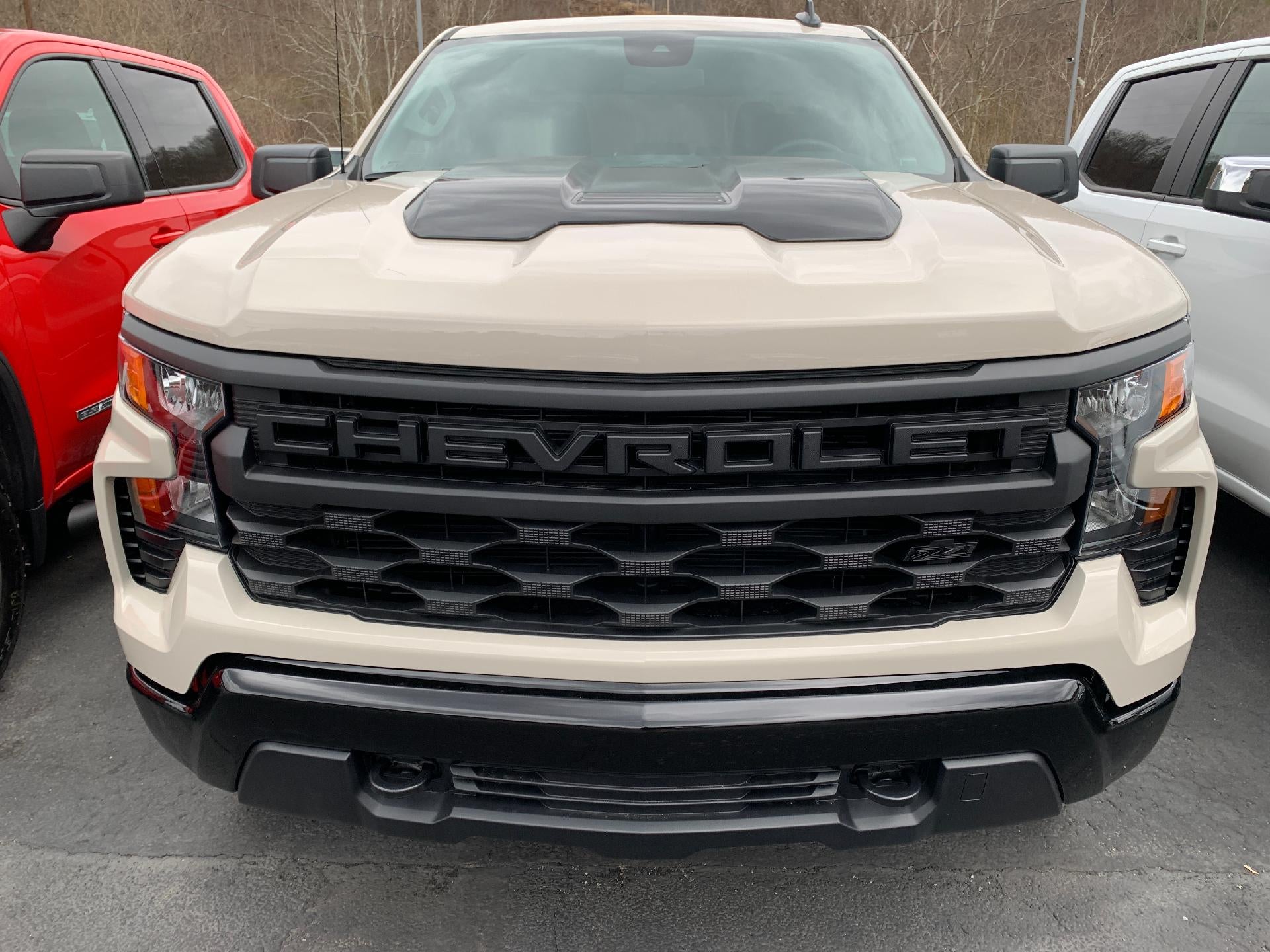 2026 Chevrolet Silverado 1500 Custom Trail Boss Crew Cab 4x4 Z71