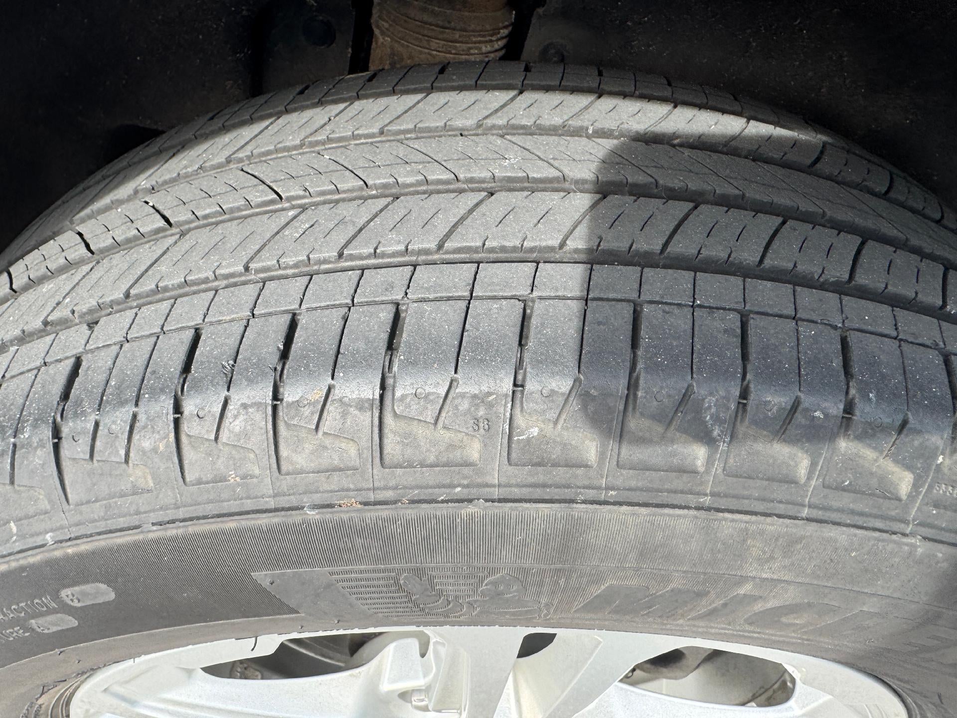 2024 GMC Terrain FWD 4dr SLE