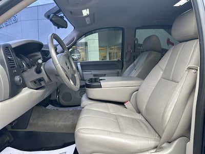 2011 GMC Sierra 1500 Crew Cab Short Box 4-Wheel Drive SLE