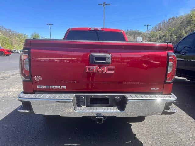 2018 GMC Sierra 1500 Crew Cab Short Box 4-Wheel Drive SLT