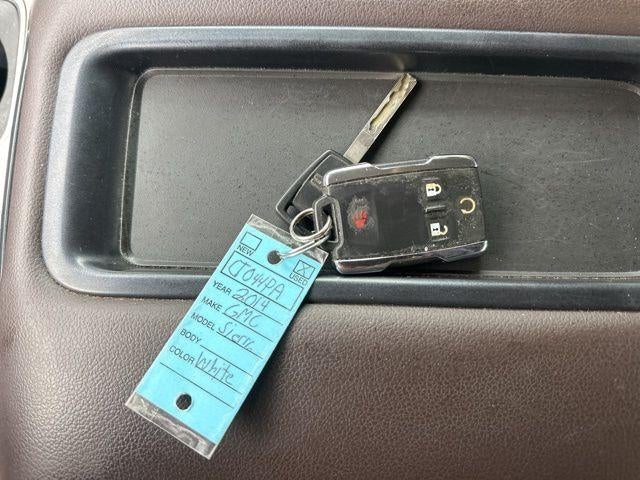 2014 GMC Sierra 1500 Crew Cab Short Box 4-Wheel Drive SLT