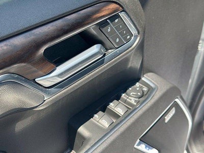 2025 GMC Sierra 1500 Crew Cab Short Box 4-Wheel Drive SLT