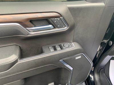 2023 GMC Sierra 1500 Crew Cab Short Box 4-Wheel Drive SLT