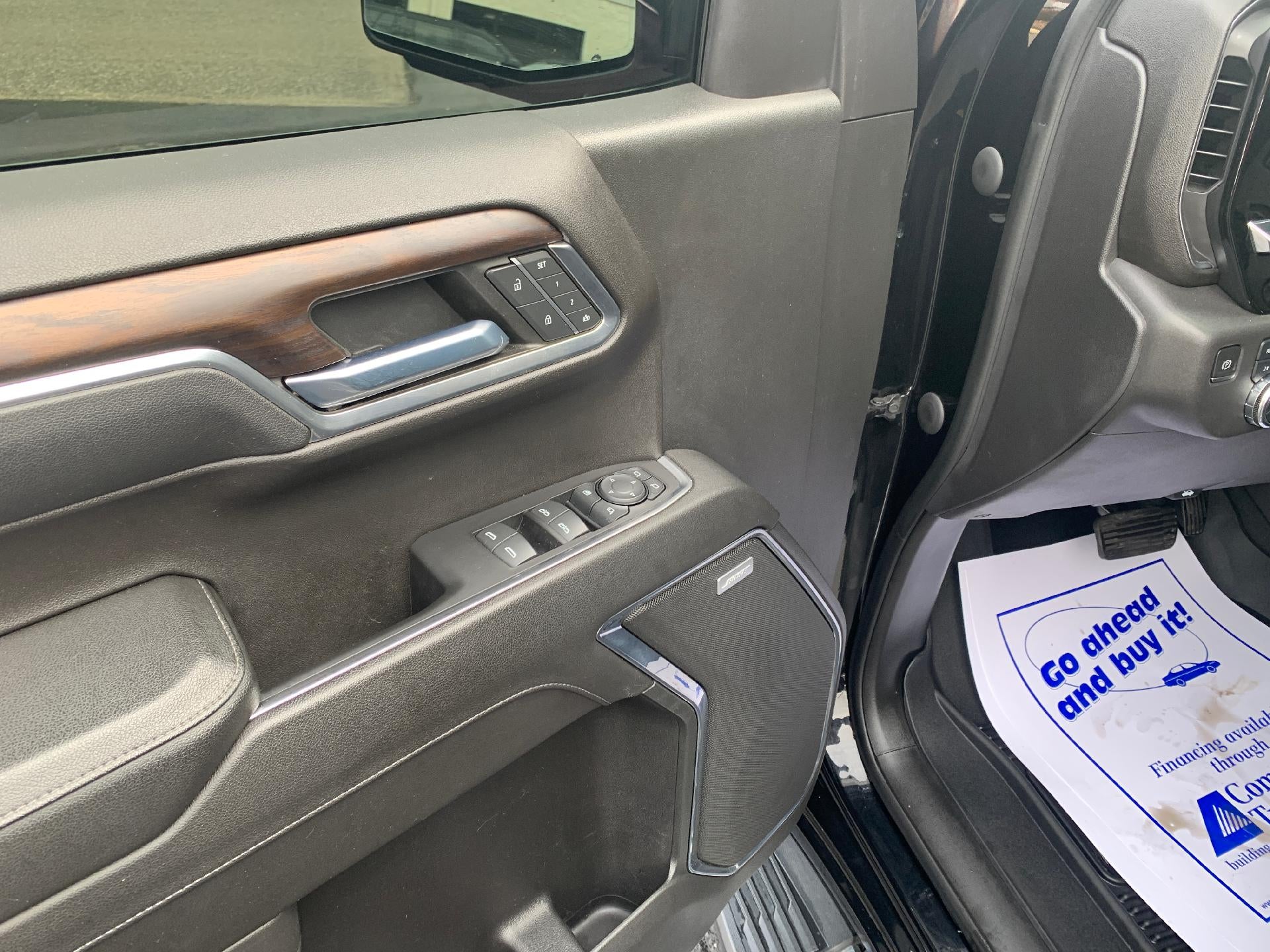 2023 GMC Sierra 1500 Crew Cab Short Box 4-Wheel Drive SLT