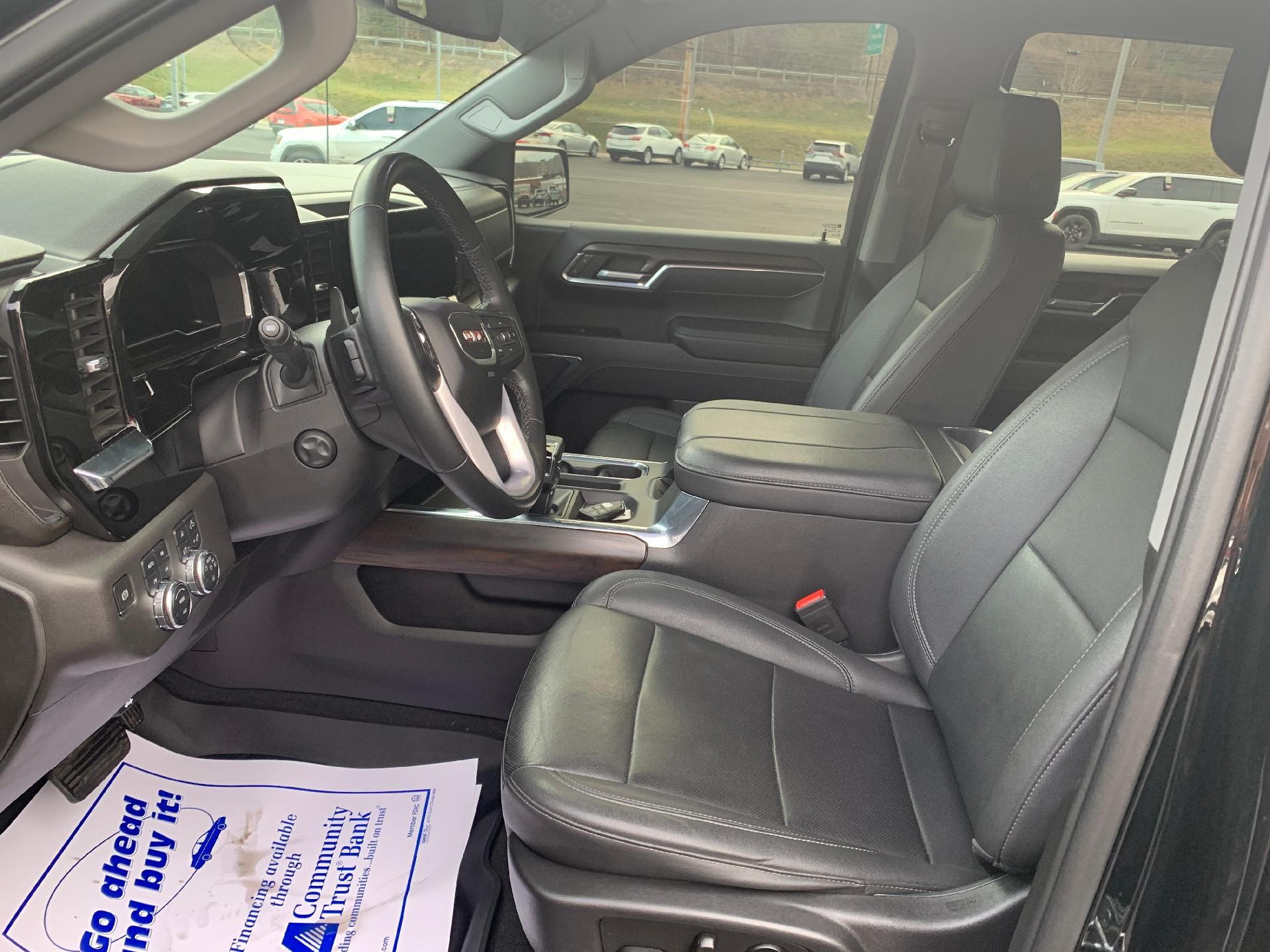 2023 GMC Sierra 1500 Crew Cab Short Box 4-Wheel Drive SLT