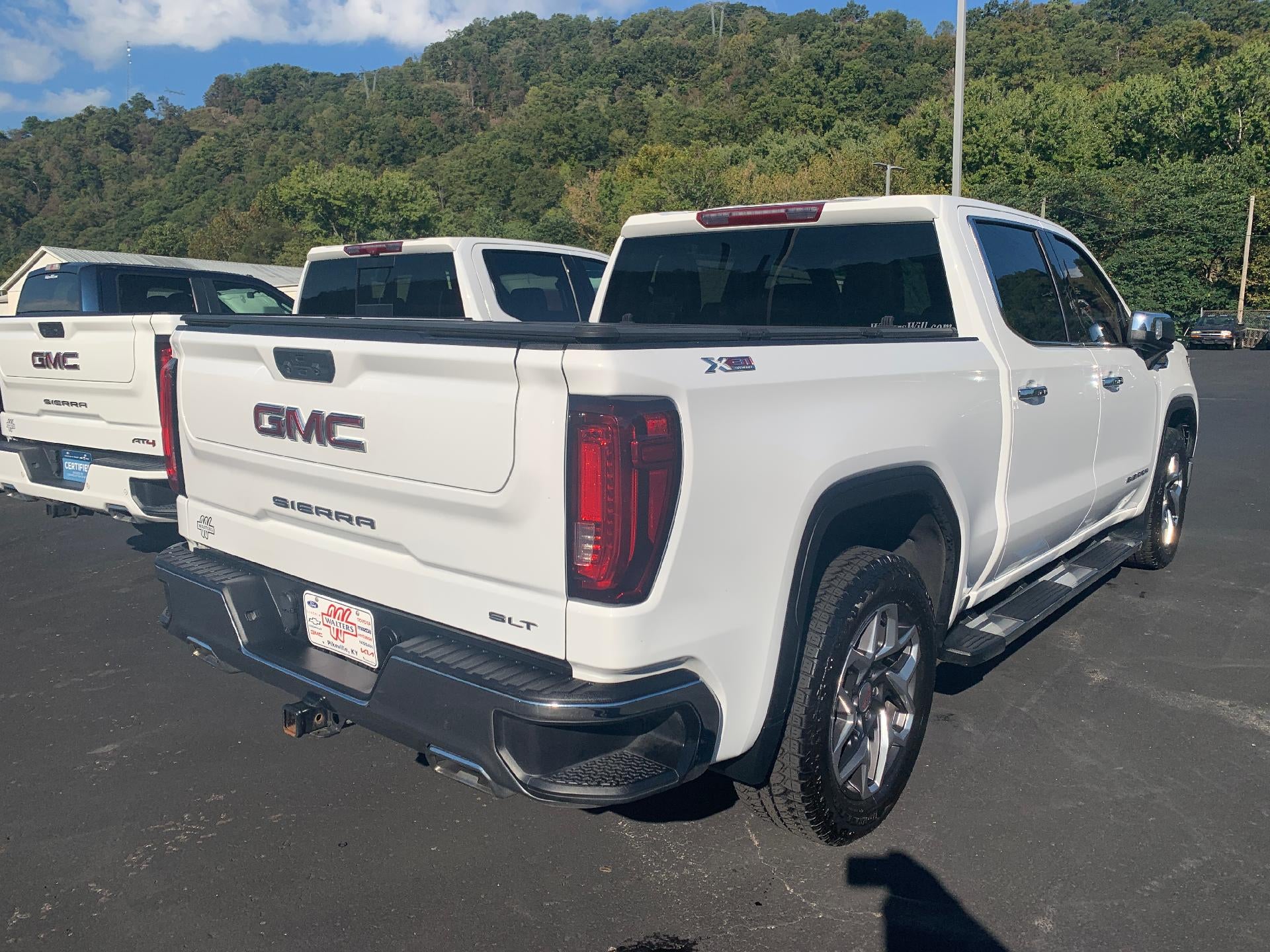 2023 GMC Sierra 1500 Crew Cab Short Box 4-Wheel Drive SLT