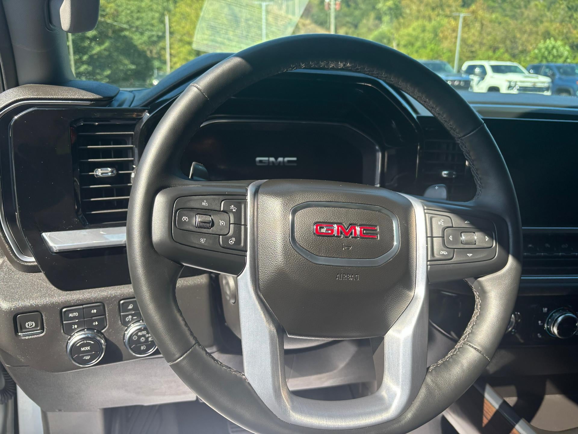 2023 GMC Sierra 1500 Crew Cab Short Box 4-Wheel Drive SLT