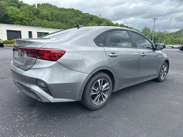 2024 Kia Forte LXS IVT
