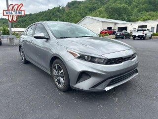 2024 Kia Forte LXS IVT