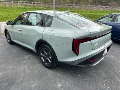 2025 Kia K4 LXS FWD