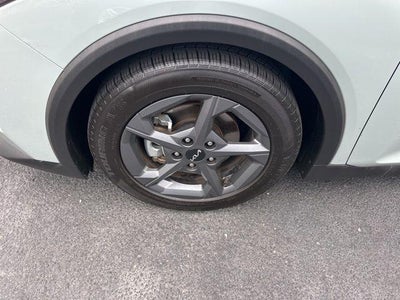 2025 Kia K4 LXS FWD