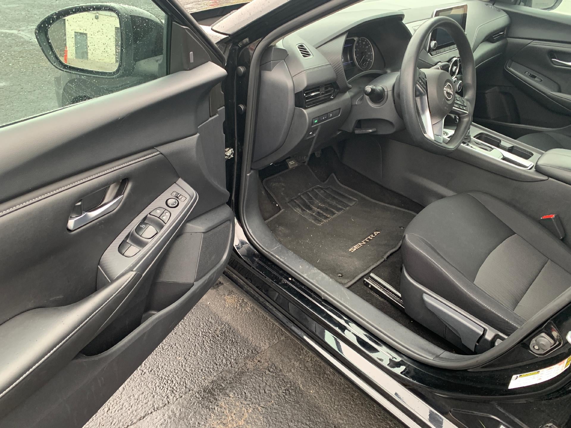 2024 Nissan Sentra SV CVT