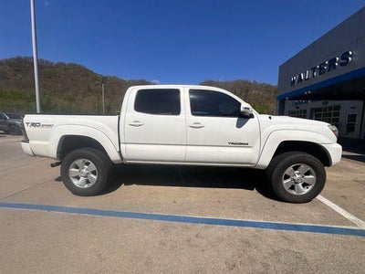 2015 Toyota Tacoma 4WD Double Cab Short Bed V6 Automatic (Natl)