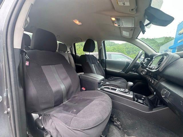 2023 Toyota Tacoma 4WD 4WD SR Double Cab 5' Bed V6 AT (GS)