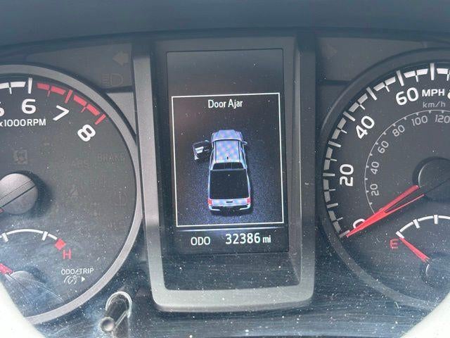 2023 Toyota Tacoma 4WD 4WD SR Double Cab 5' Bed V6 AT (GS)