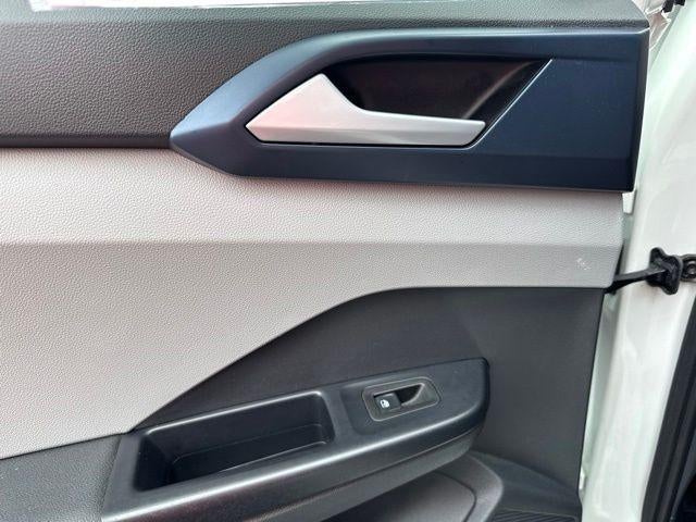 2024 Volkswagen Taos SE 4MOTION