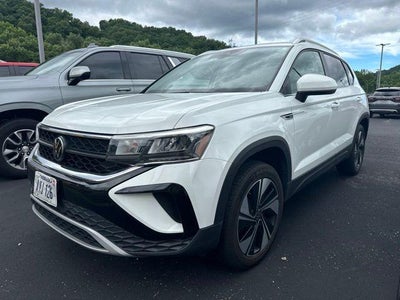2024 Volkswagen Taos SE 4MOTION