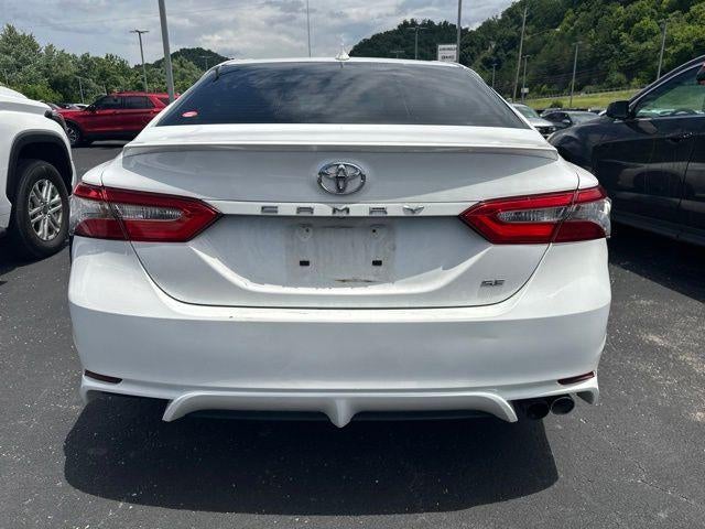 2018 Toyota Camry SE Auto (SE)