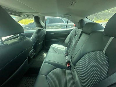 2018 Toyota Camry SE Auto (SE)