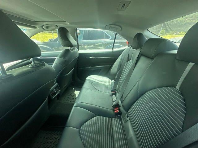 2018 Toyota Camry SE Auto (SE)