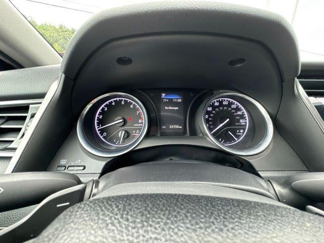 2019 Toyota Camry SE Auto (SE)