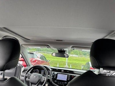 2019 Toyota Camry SE Auto (SE)