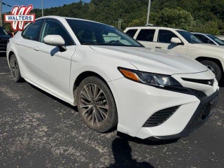 2019 Toyota Camry SE Auto (SE)