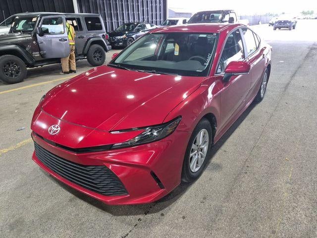 2025 Toyota Camry LE (SE)