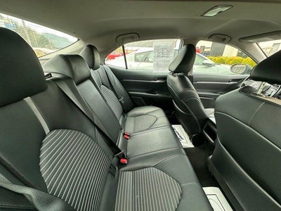 2023 Toyota Camry SE Auto (SE)