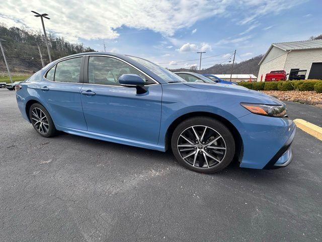 2023 Toyota Camry SE Auto (SE)
