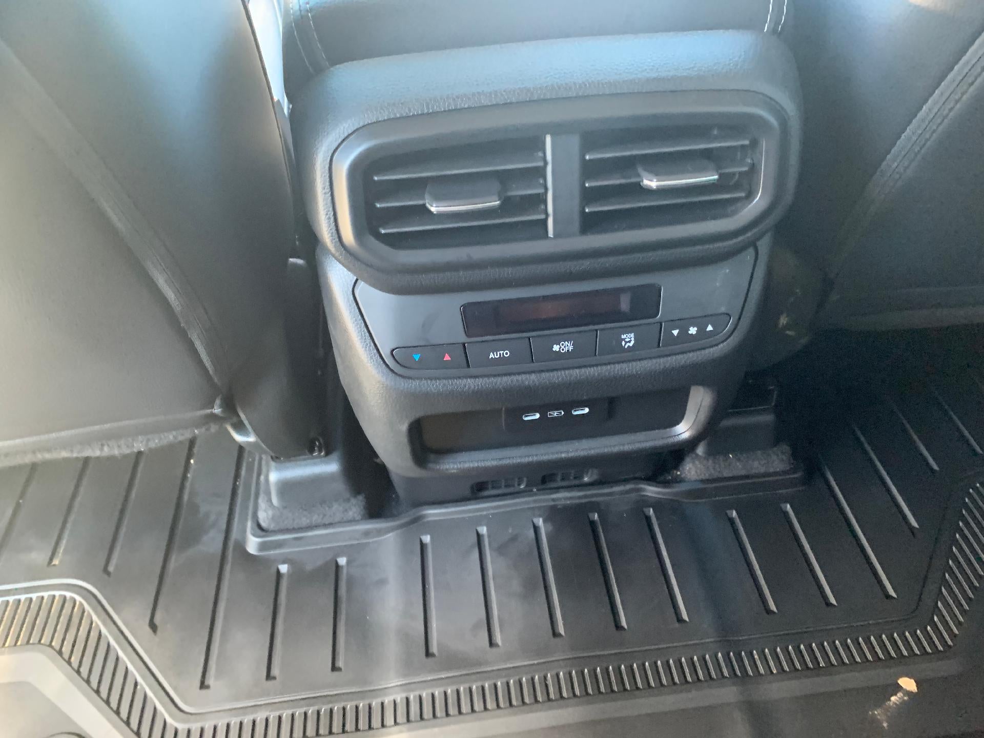 2025 Honda Pilot Touring 2WD